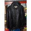 Image 1 : MENS SIZE LARGE LEATHER COAT WITH CLOTHING