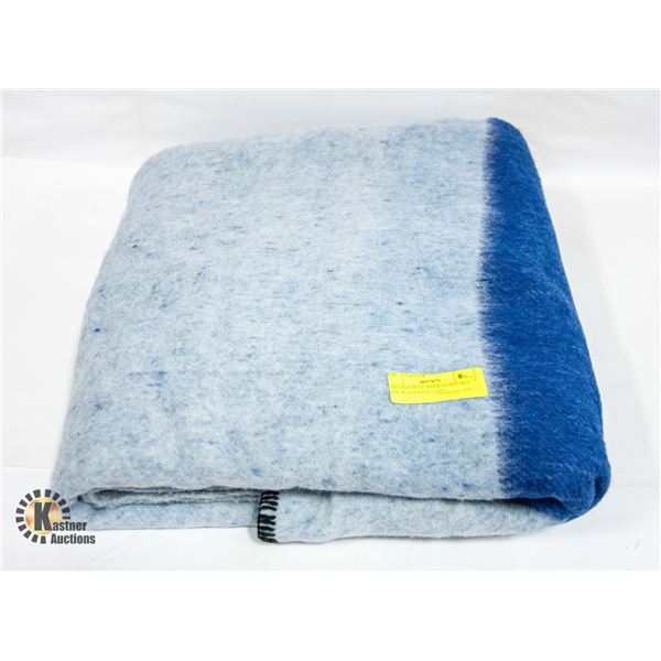 VINTAGE BLUE WOOLEN DOUBLE SIZE BLANKET-ESTATE