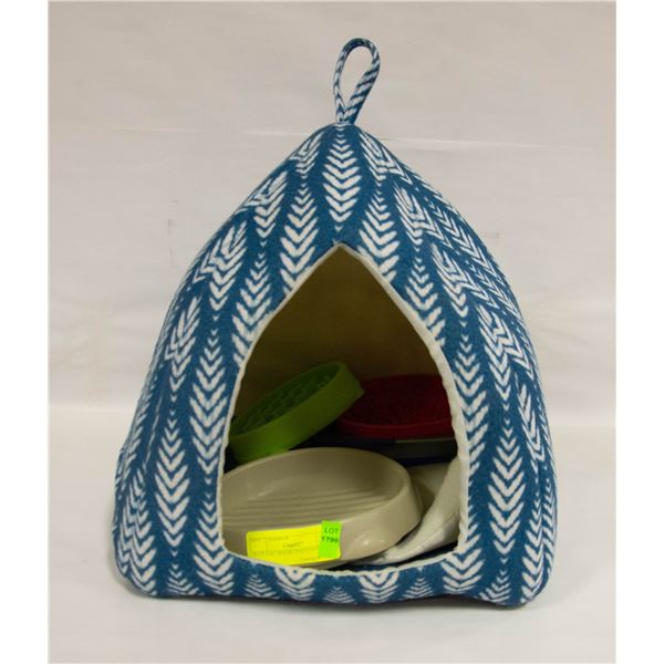 BLUE CAT HOUSE AND FOOD DISHES