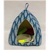 Image 1 : BLUE CAT HOUSE AND FOOD DISHES