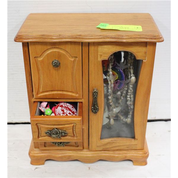 ESTATE WOODEN JEWELRY BOX WITH VARIOUS CONTENTS