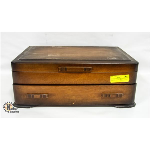 COMMUNITY SILVERWARE SET W/ WOOD CASE & DRAWER