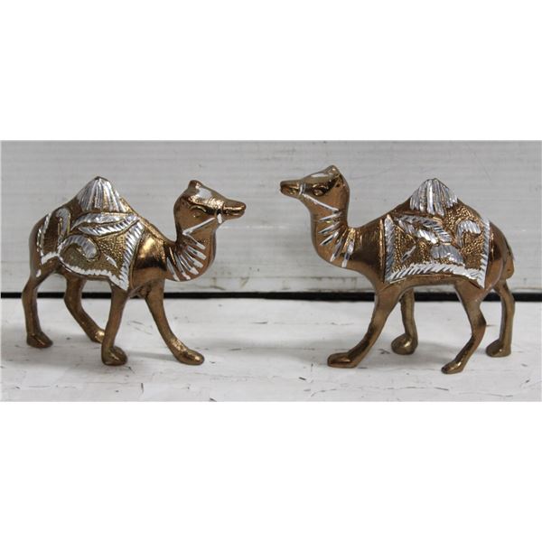 METAL GOLD CAMEL DECOR