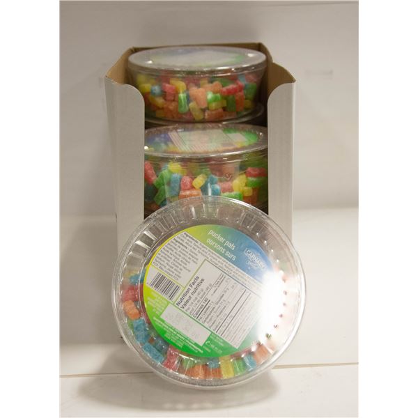 EIGHT TUBS OF PUCKER PALS CANDY