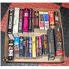 Image 1 : BOX WITH STEPHEN KING BOOK COLLECTION -