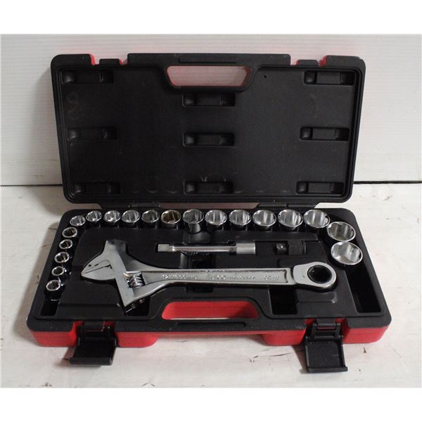SOCKET SET WITH CASE