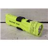 Image 1 : PELICAN 3315 FLASHLIGHT WATERPROOF AND DUST-PROOF