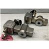 Image 2 : Lot of (2) Bailey Fischer Porter Flow Meters #DX2112ANE09PC07BA21323X & #DX2112ANE09PC02BA21323F/NS