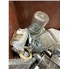 Image 2 : Lot of Misc. Oil Lubricators