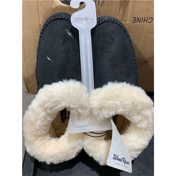 Wind River Adult Slippers Size 5/6 Ladies Black