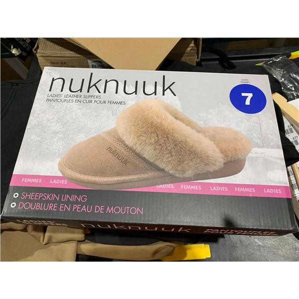 Nuknuuk Ladies Sheepskin Lining Slippers Size 7