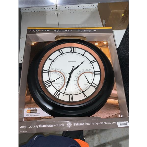 AcuRite Indoor/outdoor Illuminated LED Clock with Thermometer & Hygrometer