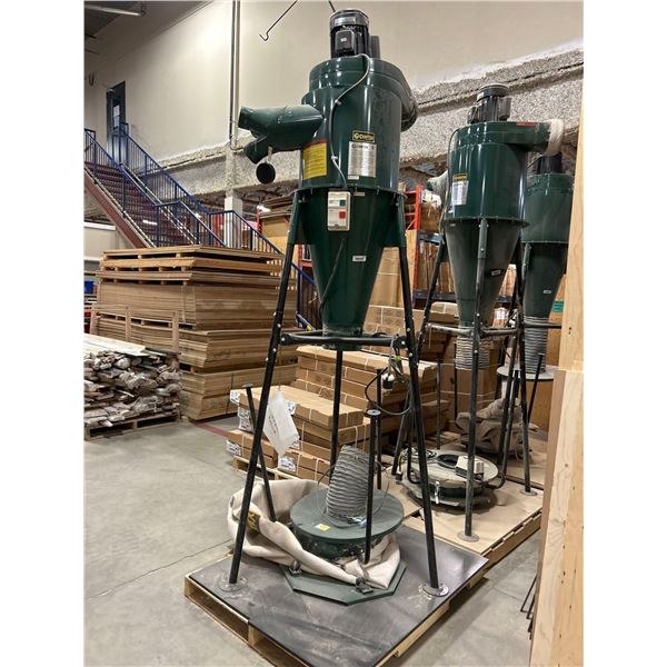 Craftex Model C1046 Upright Mobil Dust Collector with bag