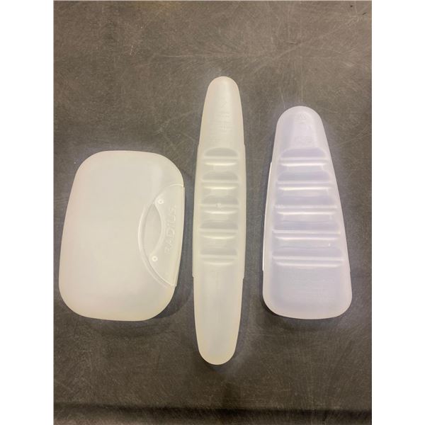 Lot of 3 travel cases