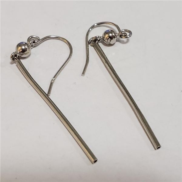 Silver Earrings (~Size 0) (~length 0inches), Suggested Retail Value $80