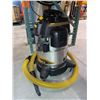 Image 3 : DeWALT Stainless Steel Wet/Dry Vac