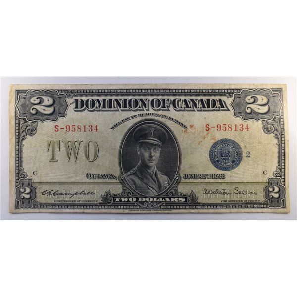 Canada, 2$ 1923 "Dominion of Canada" DC-26i Blue Seal "Group 2" Serial # S-958134 in VF+ Grade.