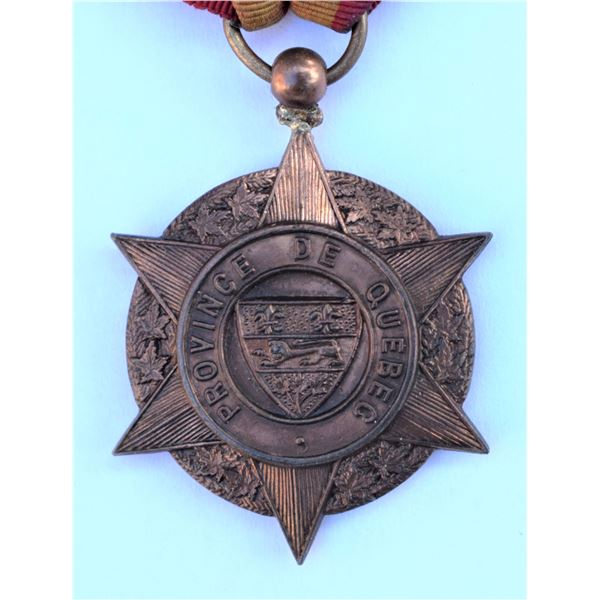 Canada, Medal "Merite Agricole" Province de Quebec Bronze, with original Ribbon Nice Patina