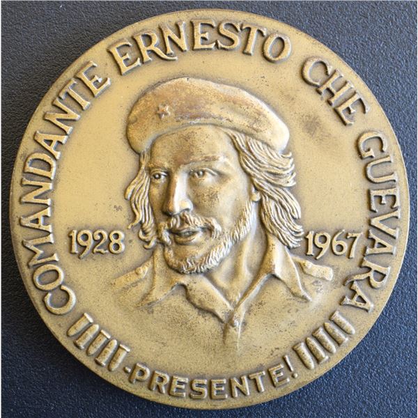Portugal, Medal of "Ernesto Che Guevara, PRESENTE" 1928-1967 Bronze Made by V. Moratalla & Co. Numbe
