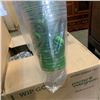 Image 3 : CASE OF 300 PLASTIC REUSABLE DRINK CUPS 20 OZ