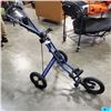 Image 1 : FOLDING GOLF CADDY