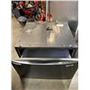 Image 3 : ELECTROLUX 27" LAUNDRY PEDESTAL, RETAIL $299