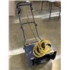 Image 1 : ELECTRIC SNOW THROWER 622U WITH EXTENTION CORD WORKING