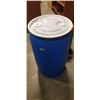 Image 3 : BLUE PLASTIC BARREL AND SMALL GREEN BARREL