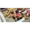 Image 2 : 20 BARBIE FIGURES