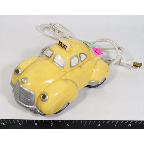 VINTAGE IRICE TAXI TABLE LAMP