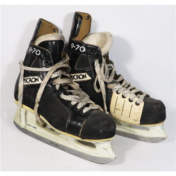 MENS SKATES SIZE 10