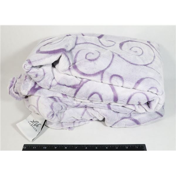 LIFE COMFORT LARGE THROW BLANKET
