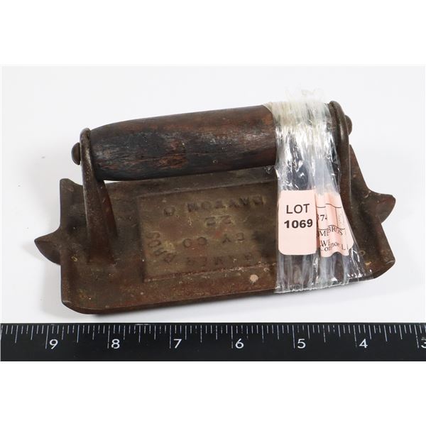 ANTIQUE THE KRAMER BROS FDY CO CONCRETE TROWEL