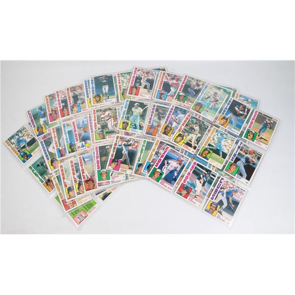 LOT OF BASEBALL CARDS IN PROTECTIVE SHEETS