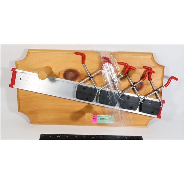 WOOD WALL MOUNT COAT HANGER