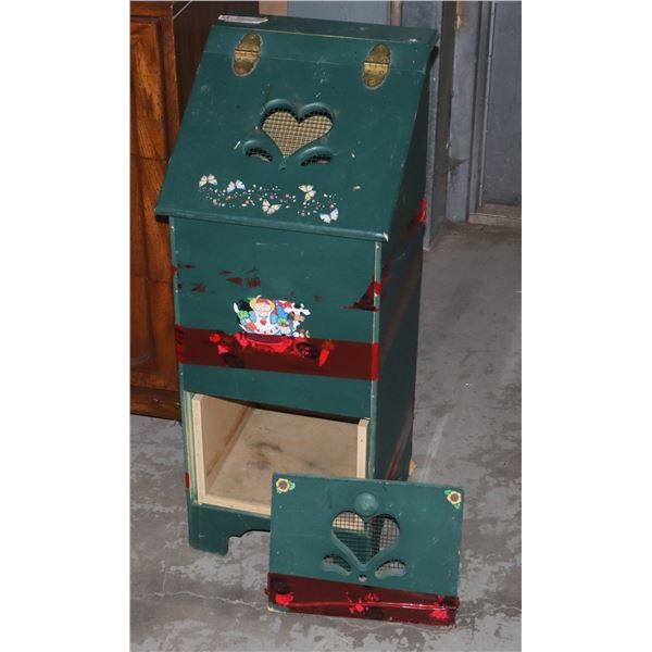 POTATO BIN (NEEDS A LITTLE CLEANING/ TLC)