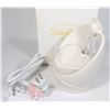 Image 2 : PARTYLITE SCENT GLOW ANGEL HEART WARMER