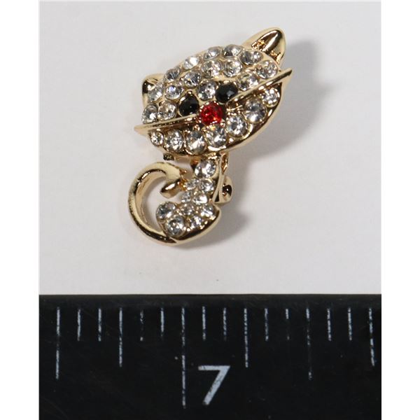 NEW GOLD TONE RHINESTONE DAINTY RED NOSE CAT