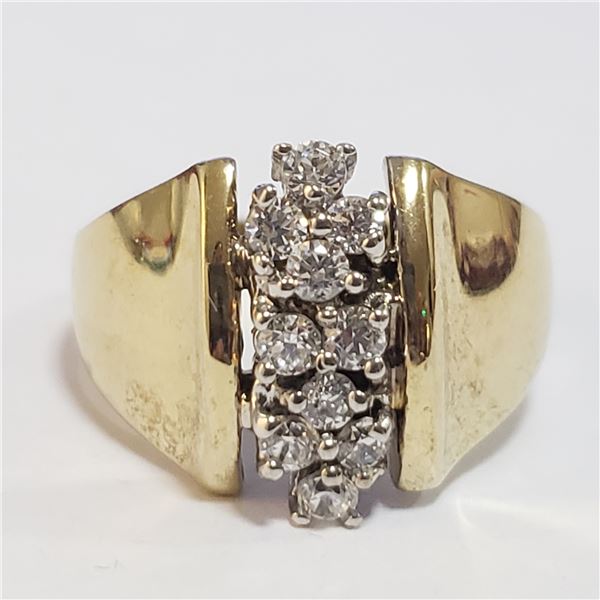 SILVER CUBIC ZIRCONIA RING (~SIZE 6)(WEIGHT 5.52G)