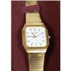 Image 2 : VINTAGE 1981 ACCUTRON SWISS WATCH IN ORIGINAL