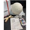 Image 4 : 1 3D Moon Lamp with Touch Control & Remote Control - 5.9" Color Changing Lunar Lamp with Stand - New