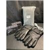 Image 1 : 2 Pairs of Heated Winter Gloves (USB-Powered) with 2 Wulcea USB-Powerbanks - Brand New!