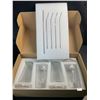 Image 1 : 1 Box of 4 Drinking Cups with Straws/Lids - New