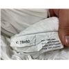Image 3 : 1 King Size (78 x 80") 100% Cotton White Bed Comforter - New/Open Box