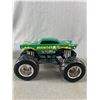 Image 8 : Lot of 3 Vehicles. 1 Battery Powered. 2 in Boxes