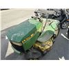 Image 2 : 0001 JOHN DEERE LX176