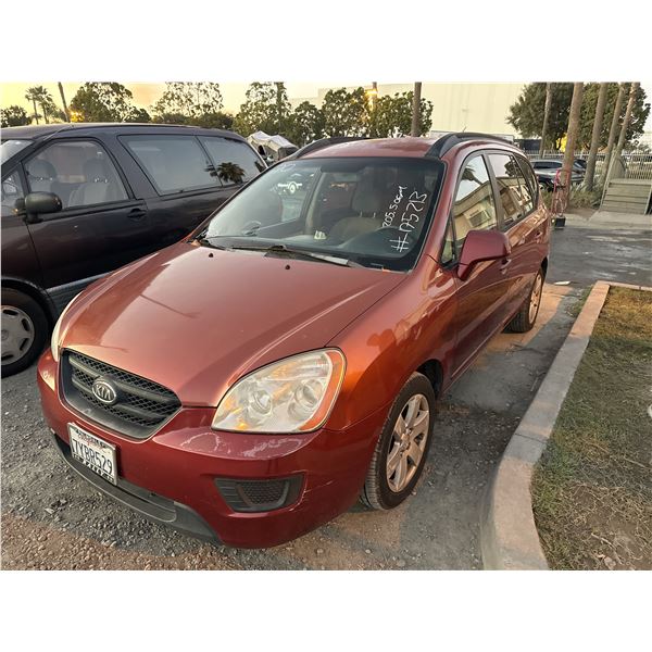 2008 Kia Rondo