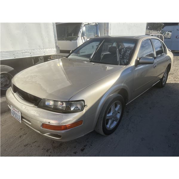 1998 Nissan Maxima