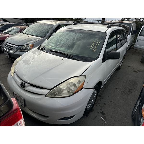2008 Toyota Sienna