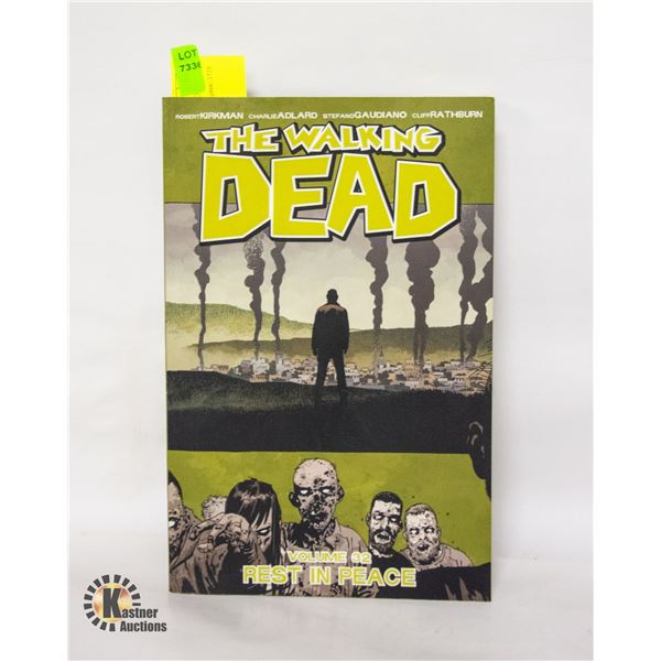 IMAGE THE WALKING DEAD GRAPHIC NOVEL VOL 32